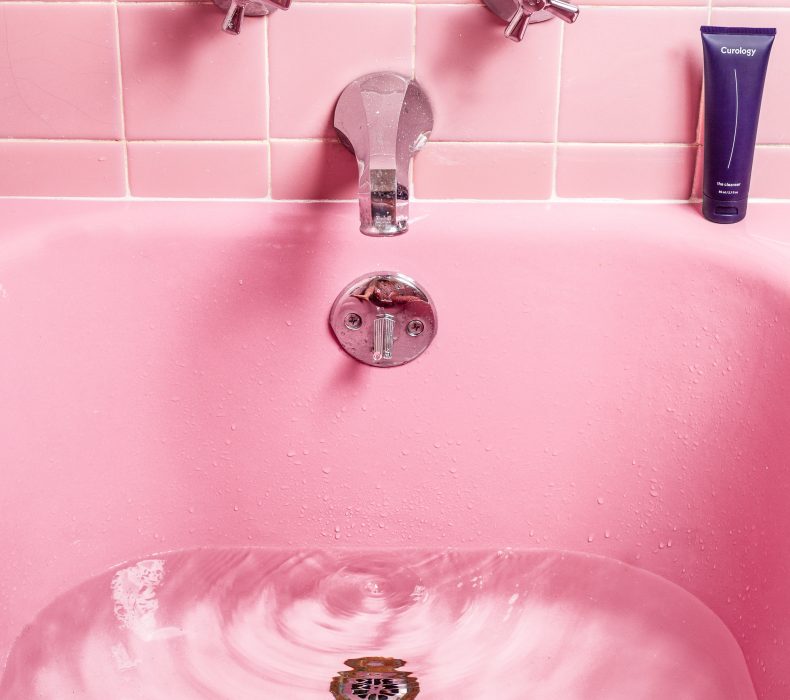 How can you improve your bathroom décor? Smart pointers to consider to get things right!